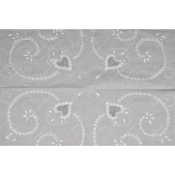 1,20x1,20-TABLECLOTH IN COTTON EMBROIDERED IN WHITE