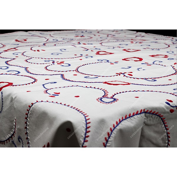 1,50x1,50-TABLECLOTH IN COTTON EMBROIDERED IN THREE COLOURS