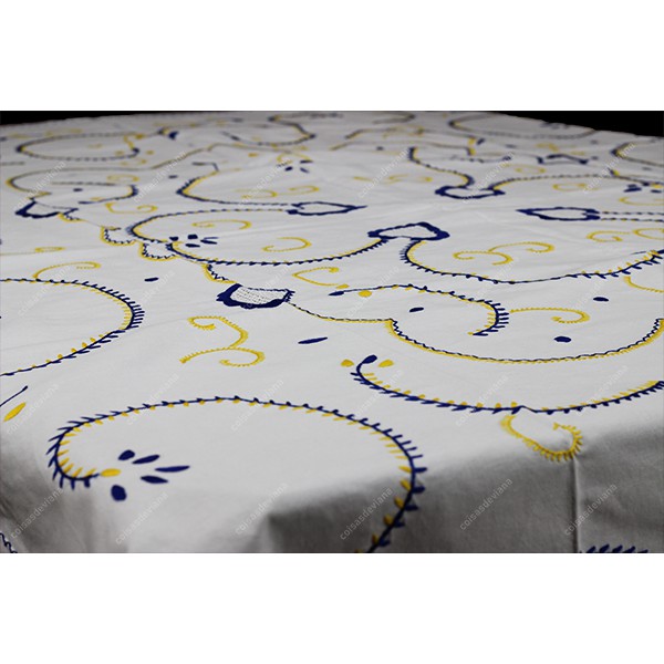 1,80x1,30-TABLECLOTH IN COTTON EMBROIDERED IN BLUE AND YELLOW