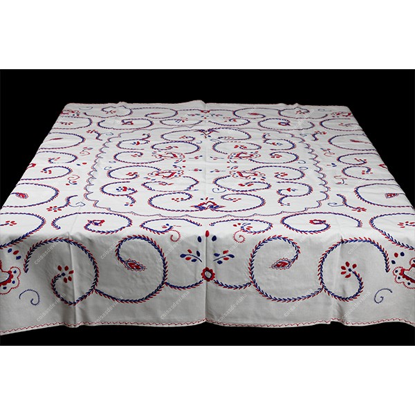 1,80x1,30-TABLECLOTH IN COTTON EMBROIDERED IN BLUE AND RED