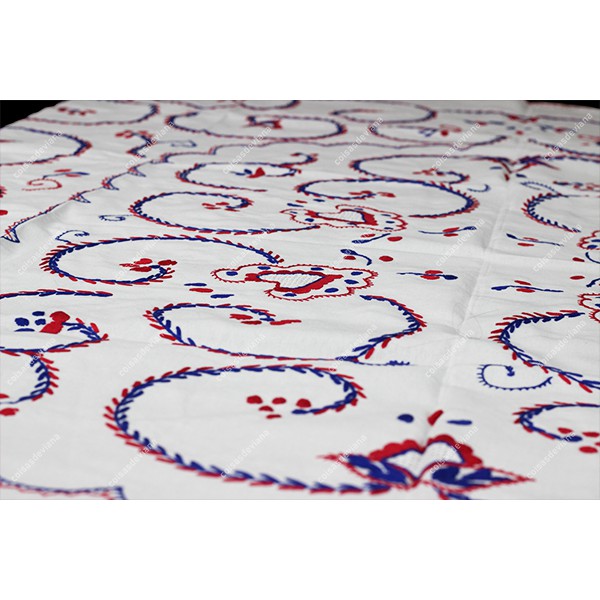 1,50x1,50-TABLECLOTH IN COTTON EMBROIDERED IN BLUE AND RED