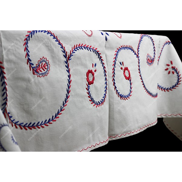 2,0x2,0-TABLECLOTH IN COTTON EMBROIDERED IN BLUE AND RED