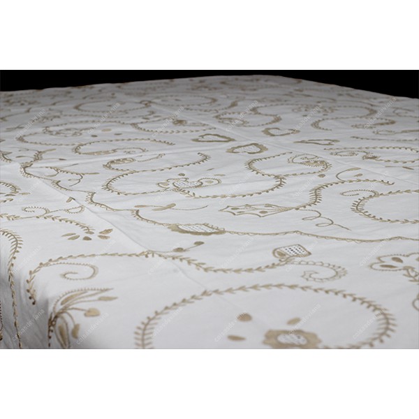 2,50x1,70-TABLECLOTH IN COTTON EMBROIDERED IN BEIGE