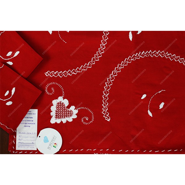 1,80x1,30-TABLECLOTH IN RED COTTON EMBROIDERED IN WHITE