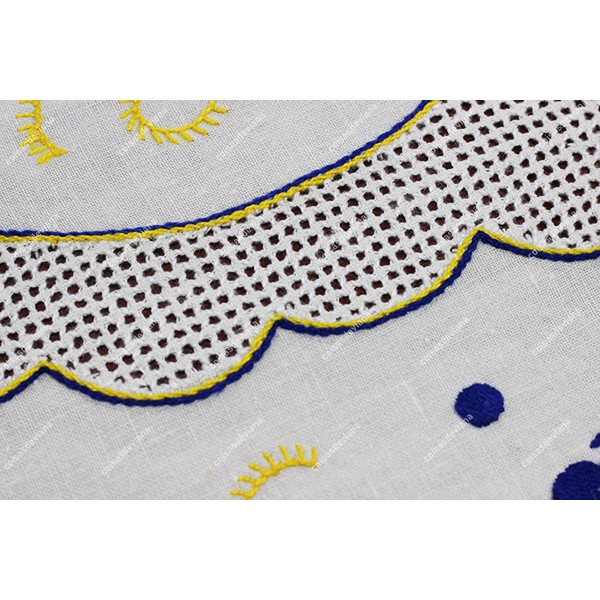 2,50x1,70-TABLECLOTH IN WHITE LINEN EMBROIDERED IN BLUE AND YELLOW AND WITH SIEVE STITCH BAR