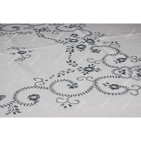 2,50x1,70-TABLECLOTH IN WHITE LINEN EMBROIDERED IN GREY