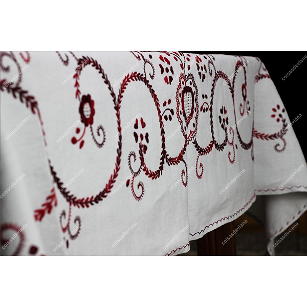 2,50x1,70-TABLECLOTH IN LIGHT GREY LINEN EMBROIDERED IN TINGED BORDEAUX
