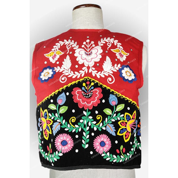VEST WITH SUPERIOR VIANA EMBROIDERY FOR LAVRADEIRA...