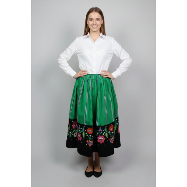 SAIA LÃ BORDADO RICO VIANA PARA TRAJE LAVRADEIRA