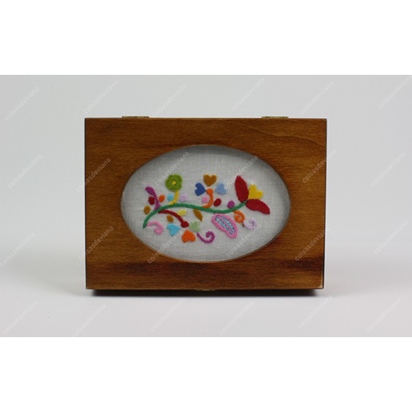 WOODEN JEWELRY BOX WITH OVAL WINDOW ON TOP WITH LO...