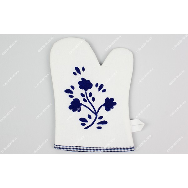 PAIR OF GLOVES EMBROIDERED VIANA'S CROCKERY