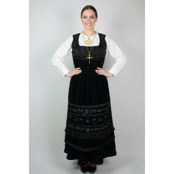 TRAJE MORDOMA BORDADO SIMPLES COM COLETE