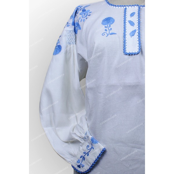 VIANESA SHIRT IN LINEN BLUE BABY EMBROIDERY FOR LAVRADEIRA COSTUME