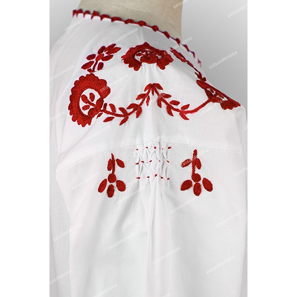 VIANESA SHIRT IN COTTON WITH RED SIMPLE EMBROIDERY FOR LAVRADEIRA COSTUME