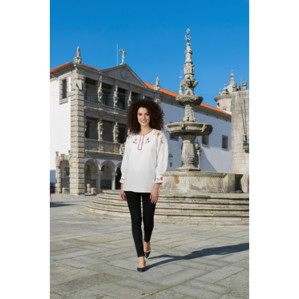 CAMISA VIANESA LINHO BORDADO A CORES