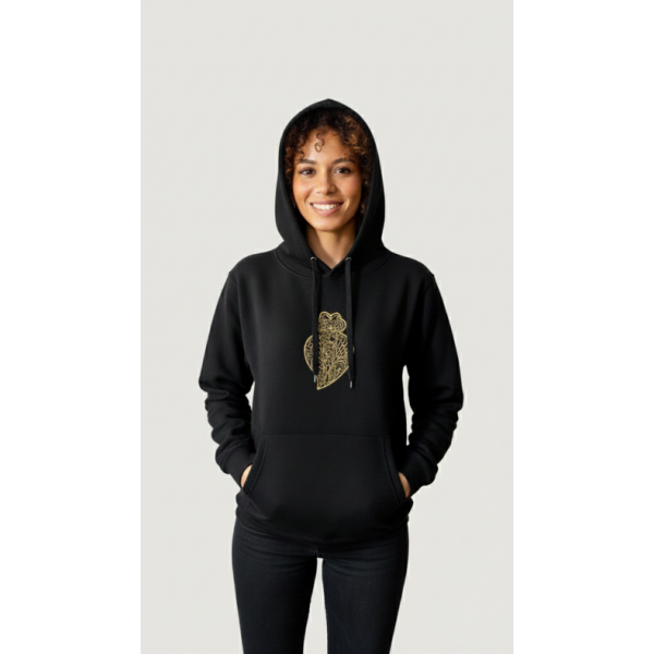 SWEAT PRETA COM CAPUZ CORAÇÃO VIANA BORDADO A MA...