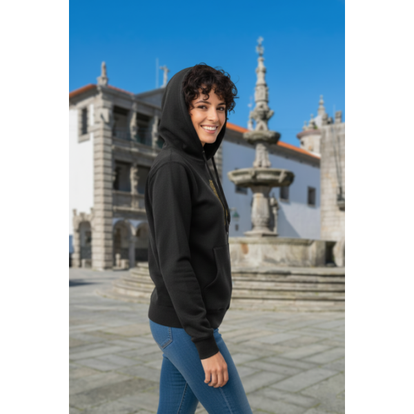 SWEAT PRETA COM CAPUZ CORAÇÃO VIANA BORDADO A MAQUINA