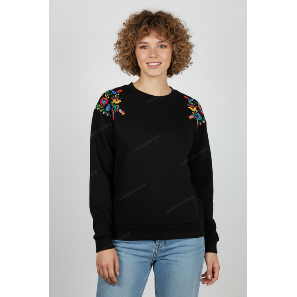SWEATSHIRT PRETA BORDADO VIANA MULTICORES MÁQUINA