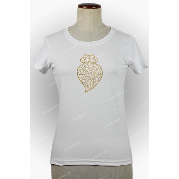 WHITE T-SHIRT WITH VIANA'S HEART EMBROIDERED BY MACHINE