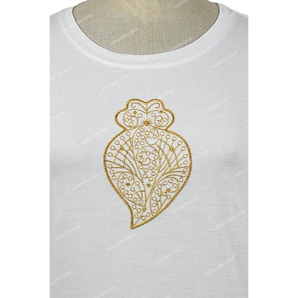 WHITE T-SHIRT WITH VIANA'S HEART EMBROIDERED BY MA...