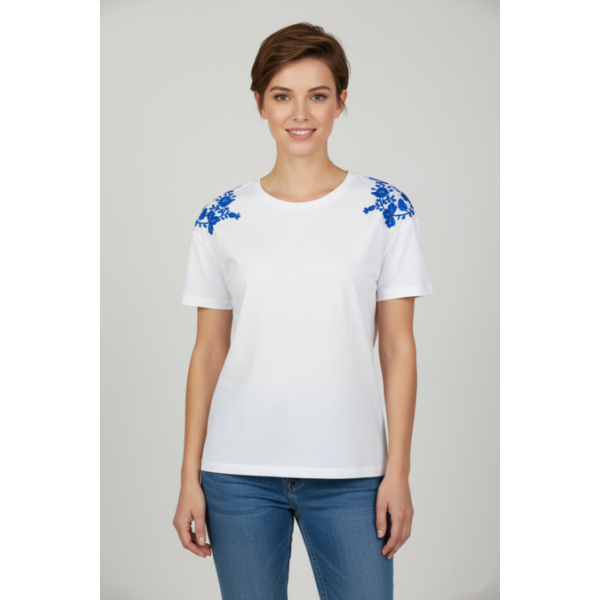 T-SHIRT BRANCA BORDADO VIANA AZUL MÁQUINA