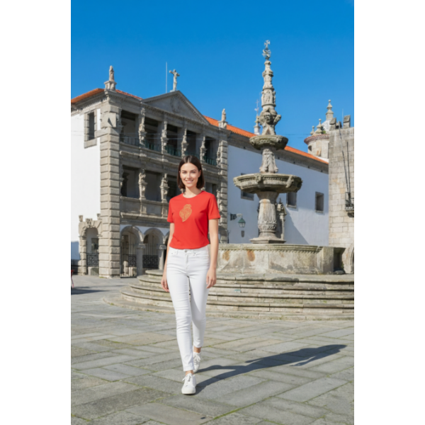 T-SHIRT VERMELHA CORACAO VIANA BORDADO MAQUINA