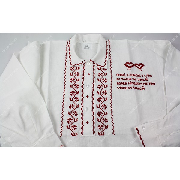 SHIRT IN LINEN EMBROIDERY IN CROSS STITCH AND RHYME ON THE CHEST