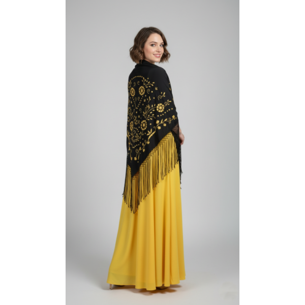 XAILE COM FRANJA E BORDADO MANUAL AMARELO DOURADO