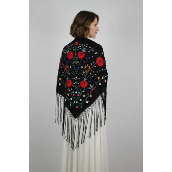 XAILE COM FRANJA E BORDADO MANUAL MULTICORES