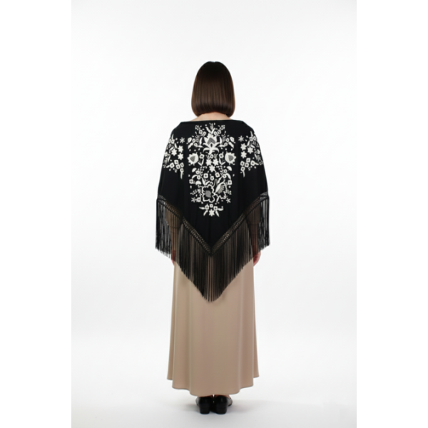 XAILE COM FRANJA BORDADO RICO INDUSTRIAL